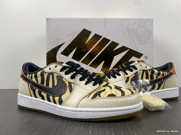 Rep 1 Tiger of OG Year Jordan Low the Air DH6932-100 0714